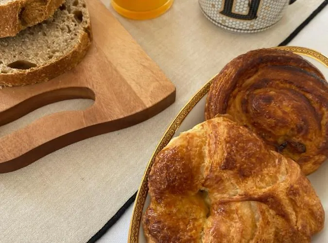 Bed and breakfast Maison Balmelle - De Caractere