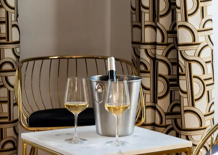 Bed and breakfast Maison Balmelle - De Caractere 4*