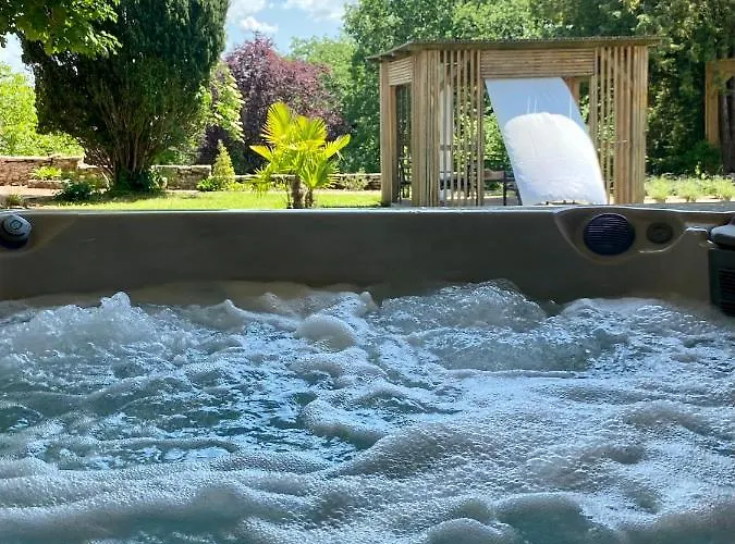 Maison Balmelle - De Caractère Couette-café Gramat